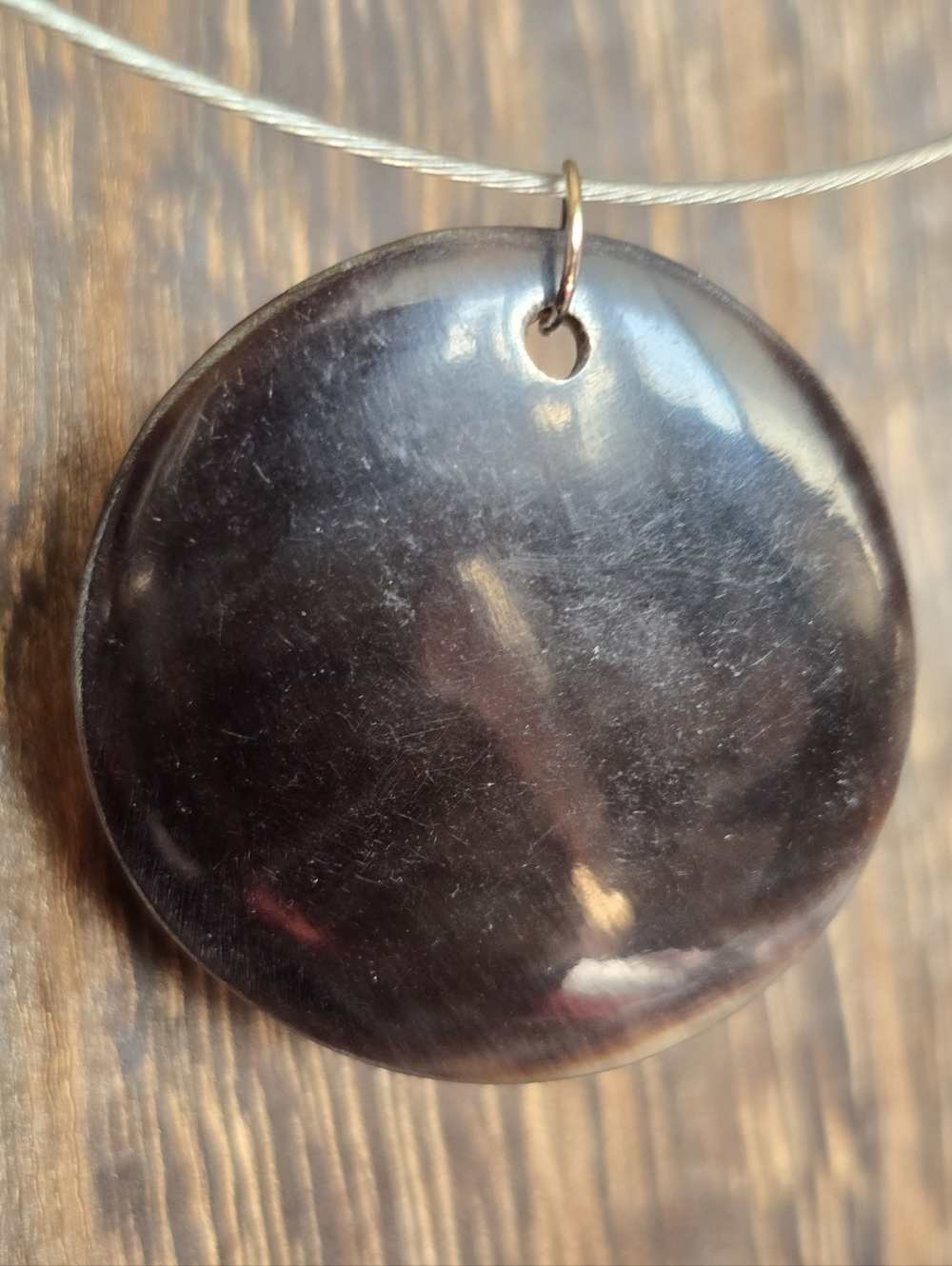 Black Shell Wire Choker Necklace